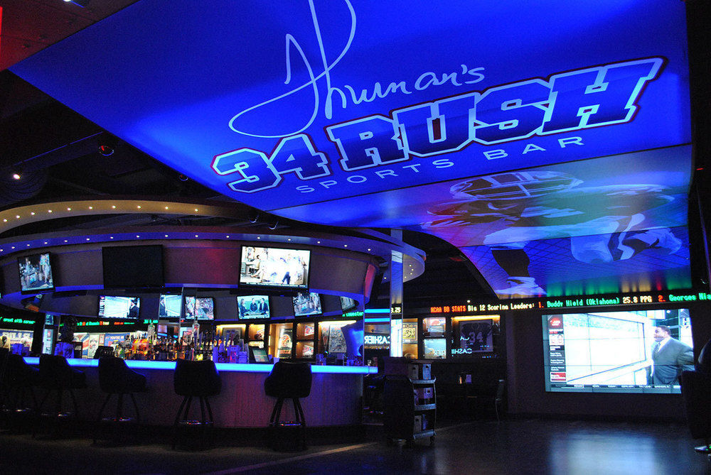 Hotel At Batavia Downs Екстериор снимка
